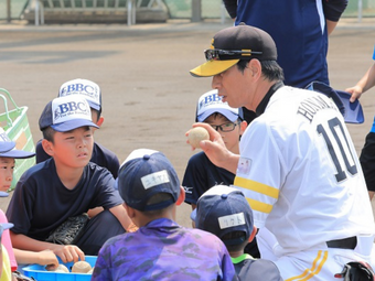 GXA野球短期スクール指導コーチ本間 満