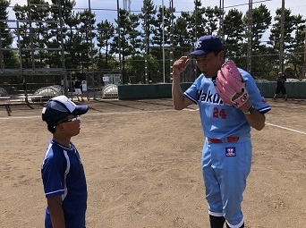 GXA野球短期スクール指導コーチ本間 満