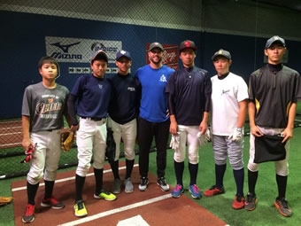 安全で教育水準の高いカナダの高校でプレーする!