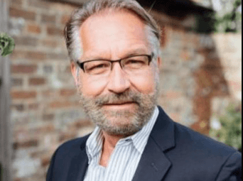 California School of English（CSE） CSE代表・現地コーディネーター クリス・カレン（Chris Cullen）