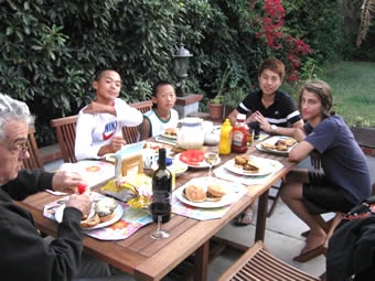 アメリカ・ロサンゼルス　9泊11日　（埼玉県　小学6年生＆中学1年生　単身渡米）