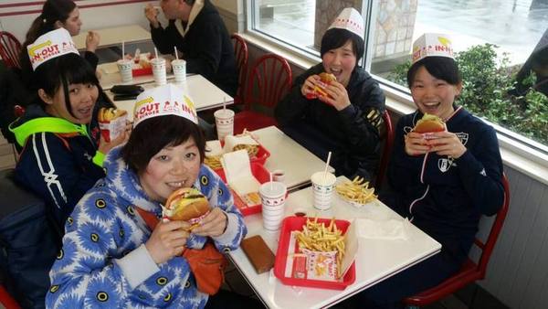 large_16508943_384055181953698_203148762789682535_n